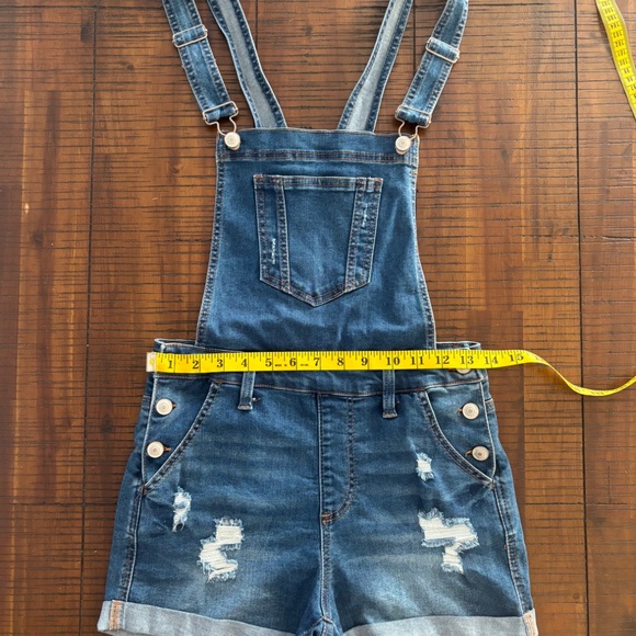 Overall Shorts - Picture 3 of 4